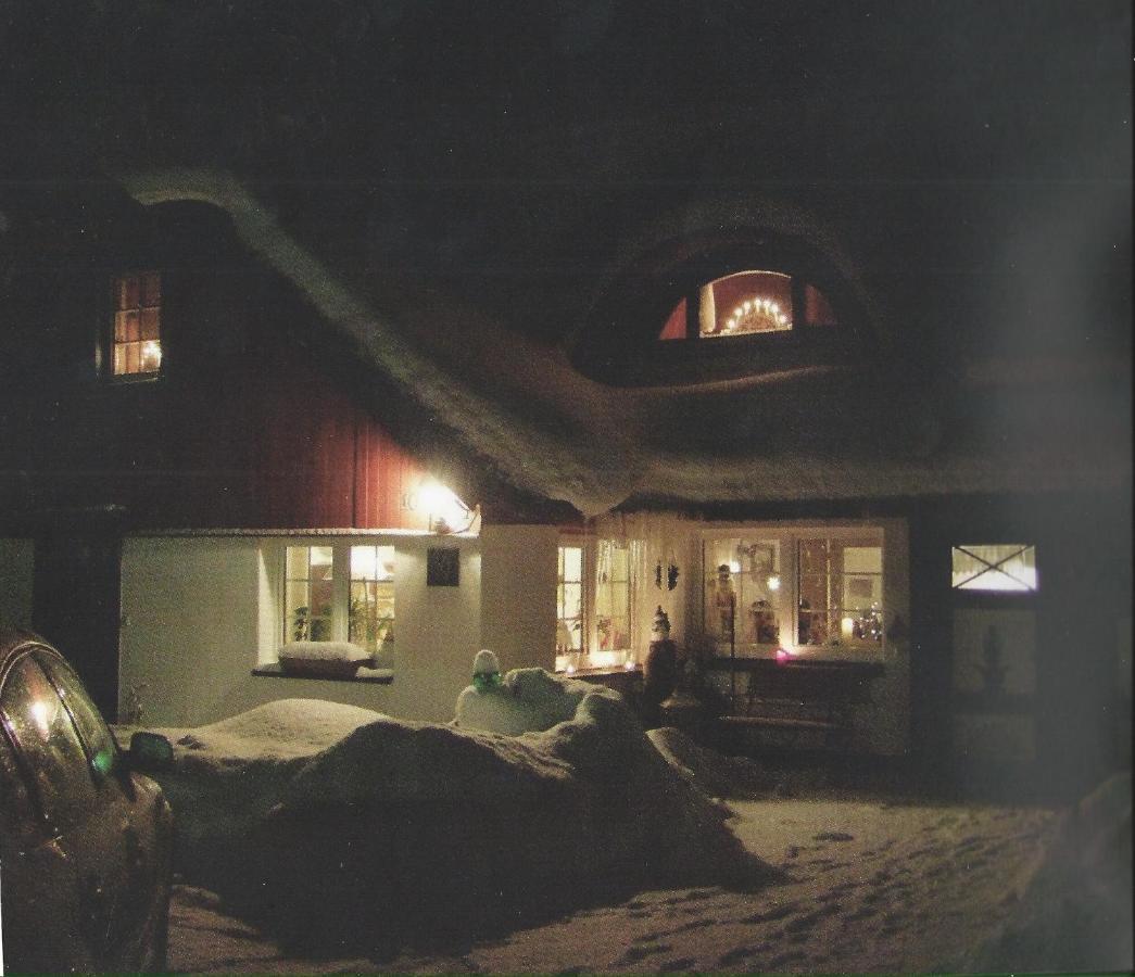 Pension Martens - Gaubenwohnung Wieck Exterior foto